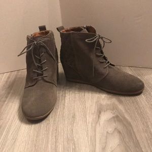 Dolce vita green wedge booties